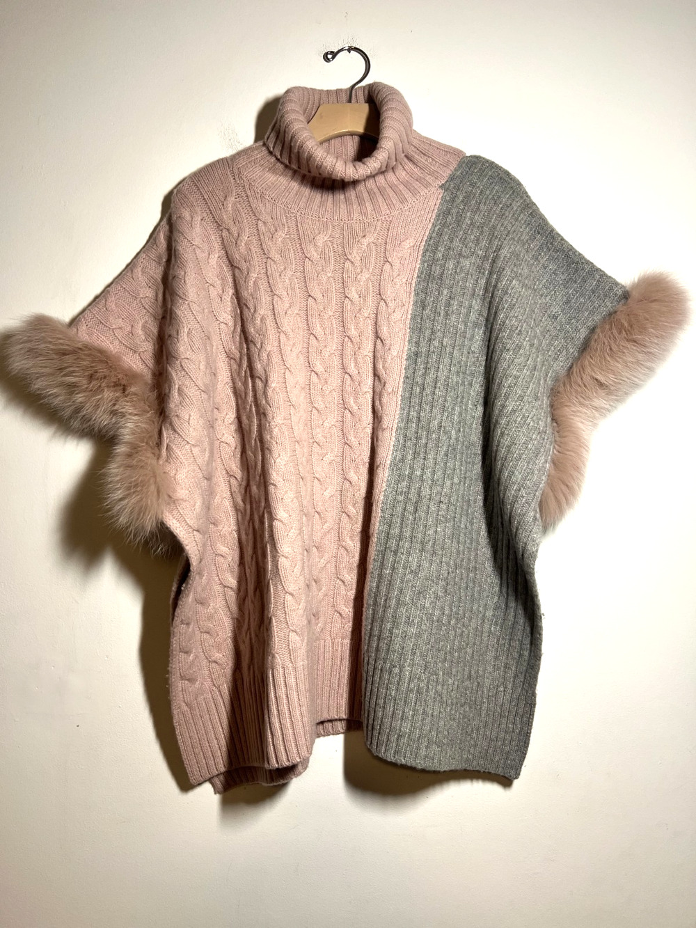 Mitchie's EUC Pink/Gray 100% Wool Fox Fur Turtleneck Sweater Poncho One Size